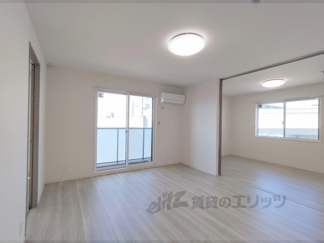 居室・リビング　リビング