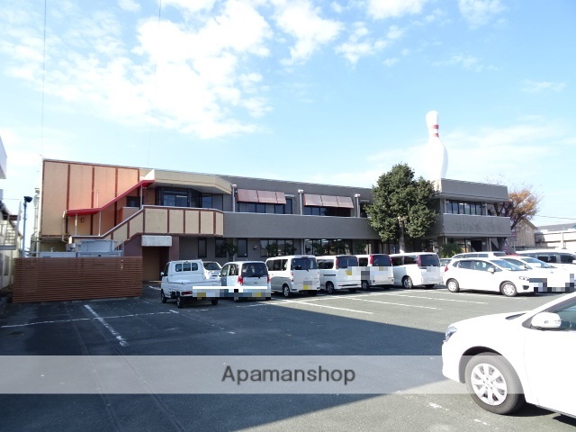 コンビニ　セブンイレブン芳川店（コンビニ）まで650m