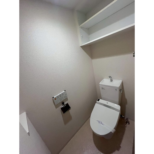 トイレ　ゆったりとした空間のトイレです