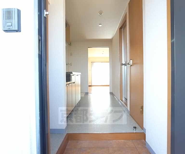 その他部屋・スペース　広々とした廊下です。