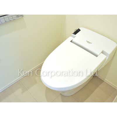 トイレ　同タイプ17階のお部屋を撮影。仕様が異なることがあります。