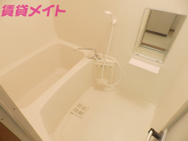 バス・シャワールーム　反転タイプ参考写真