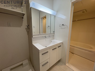 洗面設備　独立洗面所です。