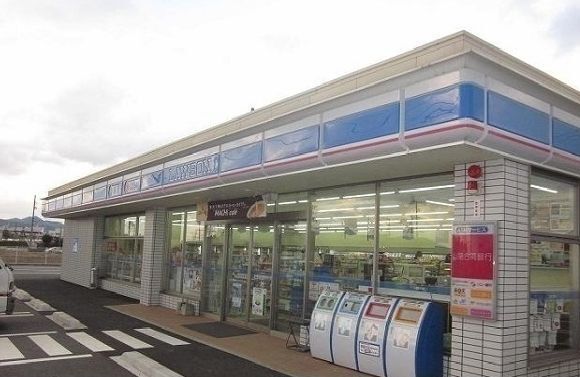 コンビニ　ローソン揖屋駅前店（コンビニ）まで2900m
