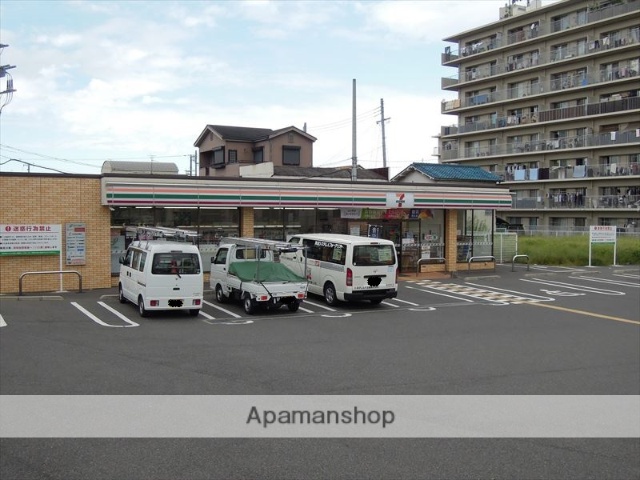 コンビニ　セブンイレブン（コンビニ）まで541m