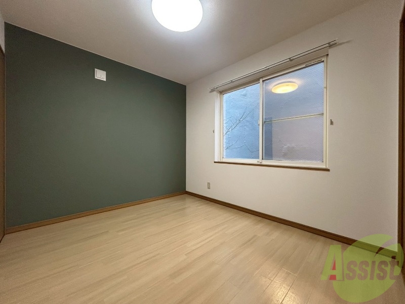 その他部屋・スペース　戸を閉めるとリビングと区切られた寝室にすることができますよ。