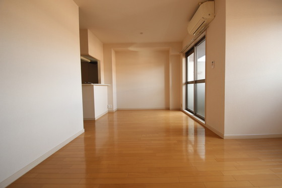 居室・リビング　※別部屋の写真です