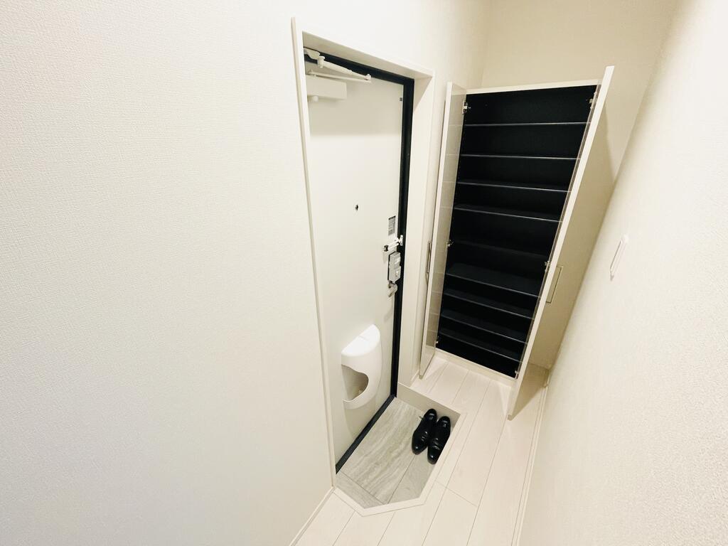 玄関　※同施工モデル