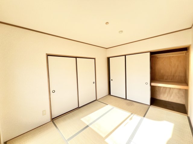 居室・リビング　きれいな和室です