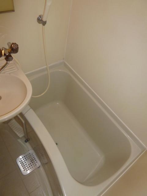 バス・シャワールーム　お風呂で日々の疲れを落としましょう