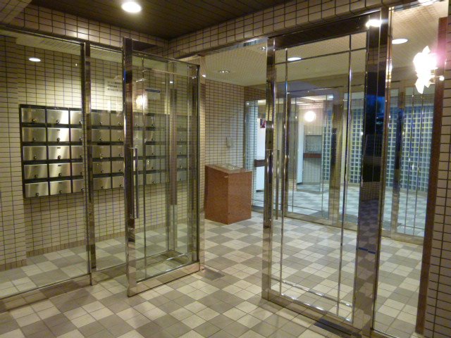 ロビー　ゆとりのあるロビーです