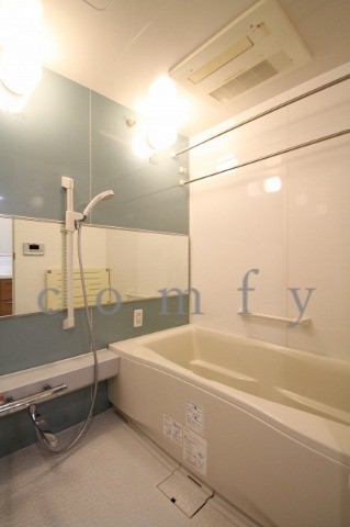 バス・シャワールーム　追炊き浴室乾燥機付きバス