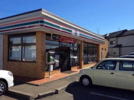 コンビニ　セブン-イレブン 流山美原店（コンビニ）まで720m