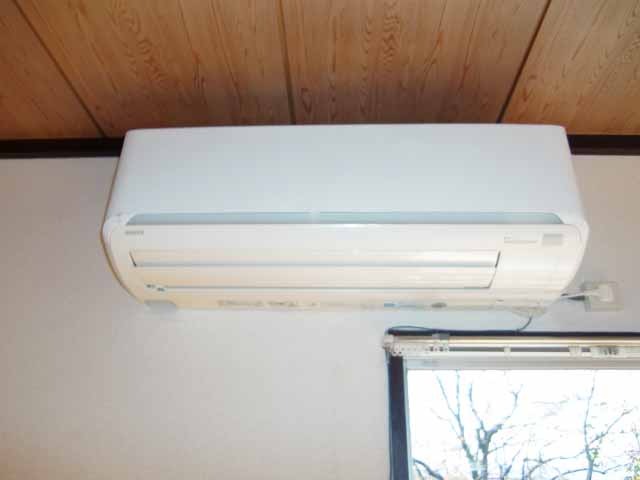 その他設備　エアコン付きで夏も冬も快適です☆