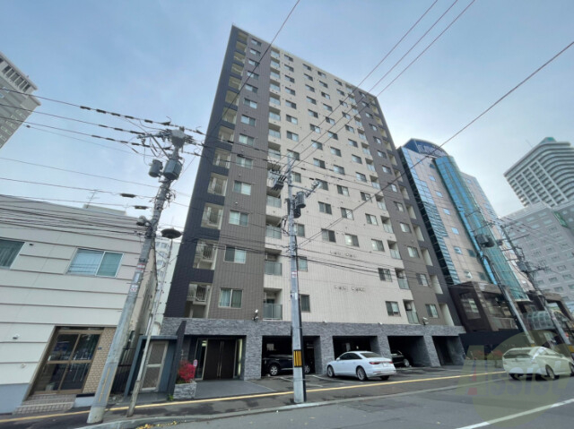 建物外観　札幌市中央区南９条西「ＲＥＳＩＤＥＮＣＥ　ＳＡＩＳＯＮ」