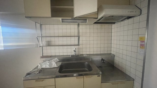 キッチン　同物件別号室の写真です。
