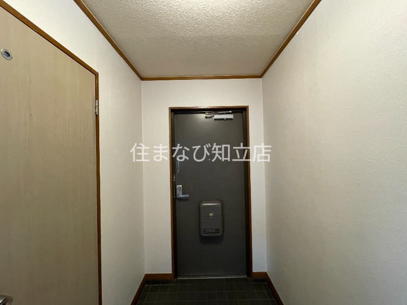 玄関　同型別部屋写真