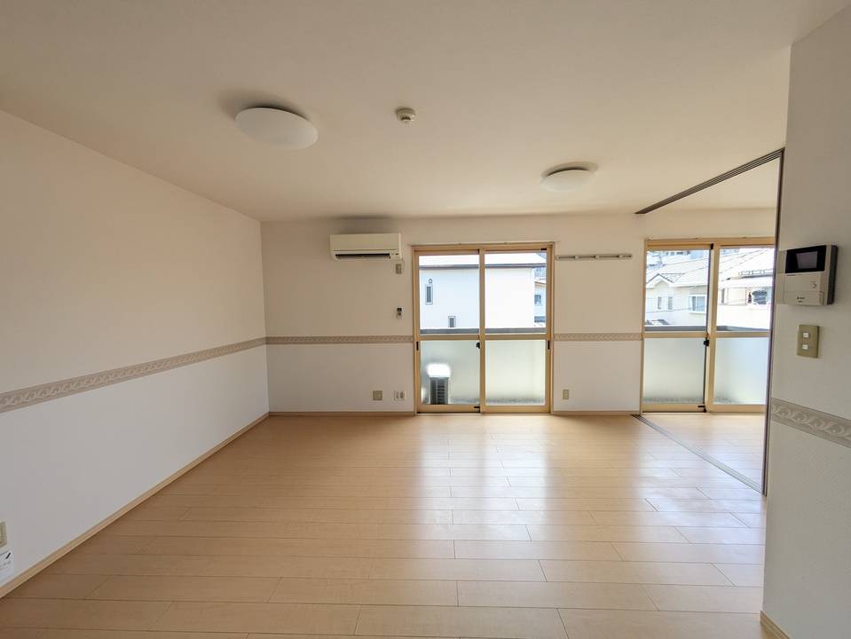 居室・リビング　リビング