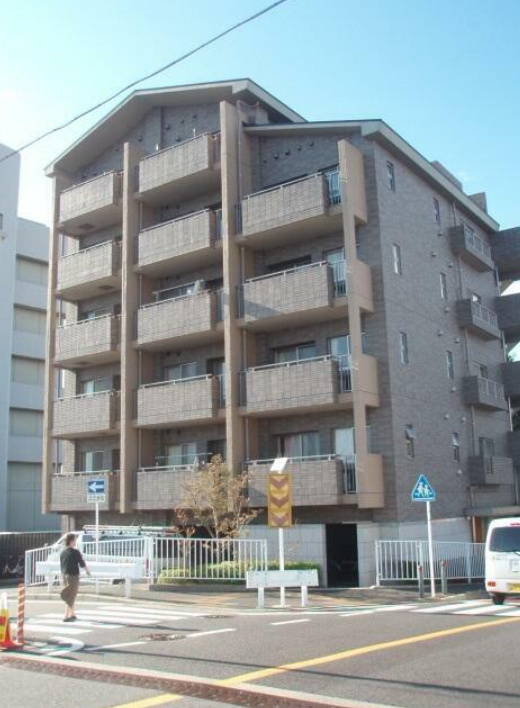 建物外観　クラージュKAMAKURAYA