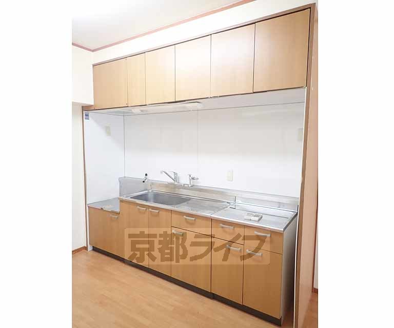 キッチン　大型キッチンです。