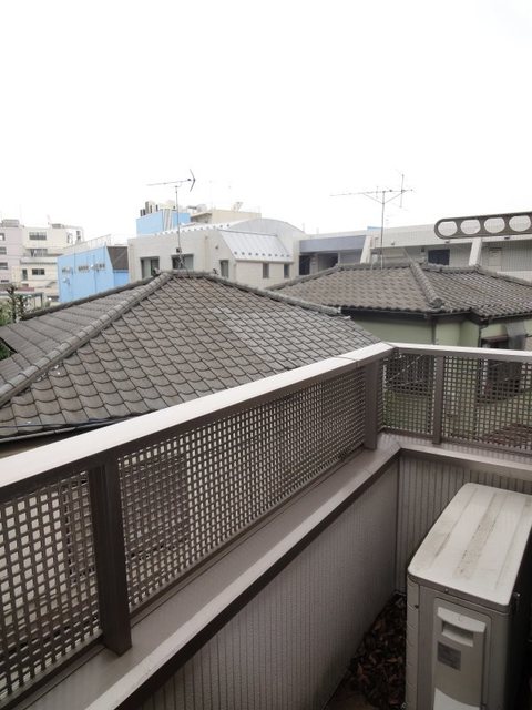 バルコニー　バルコニーあります