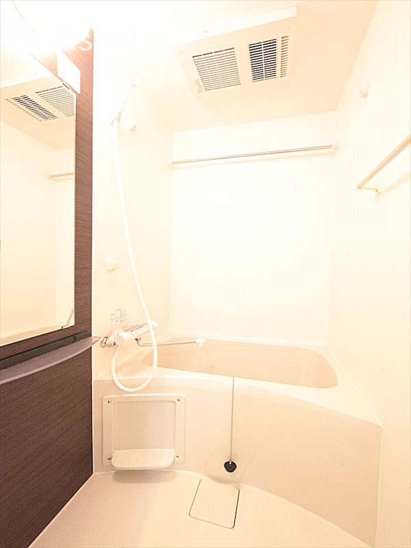 バス・シャワールーム　バスルーム