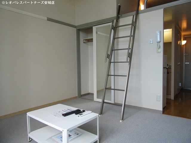 居室・リビング　洋室