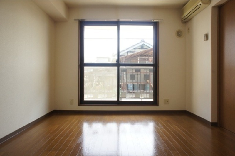 居室・リビング　図面と現状に相違がある場合には現状を優先