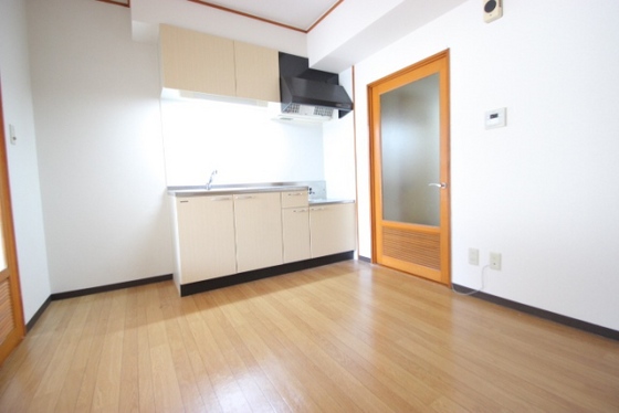 居室・リビング　※別部屋の写真です