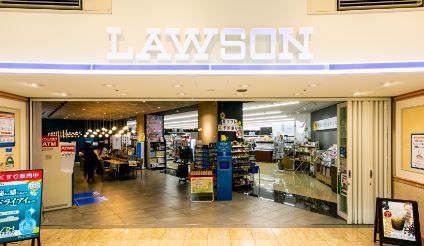 コンビニ　ローソンゲイトシティ大崎店（コンビニ）まで900m