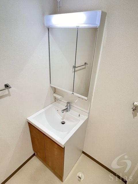 洗面設備　同仕様