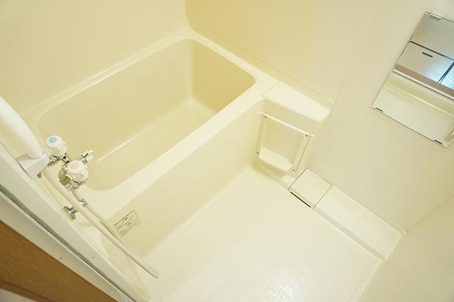 バス・シャワールーム　浴室