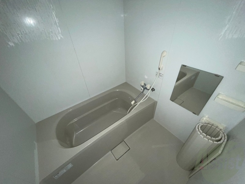 バス・シャワールーム　お風呂になります。一日の疲れを癒してくださいね。