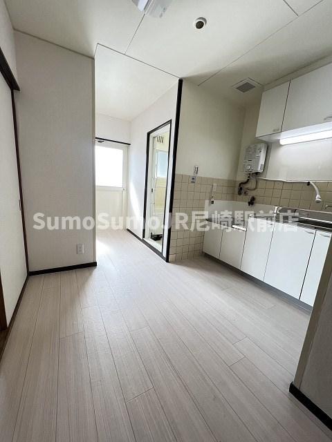 居室・リビング　ゆったりとした居間です