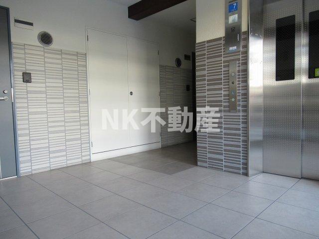 ロビー　建物の内部です