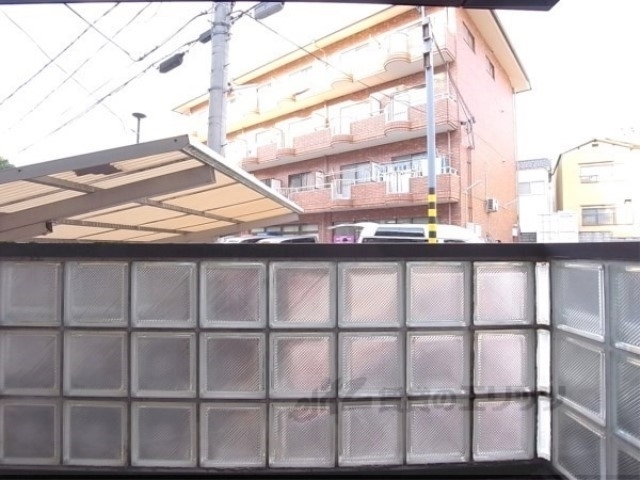 眺望　目隠しつきで覗かれにくいです。