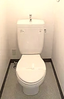 トイレ　別部屋の写真を使用しております。
