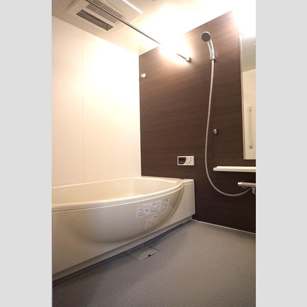 バス・シャワールーム　浴室