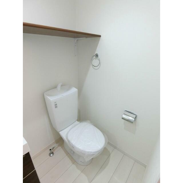 トイレ　バストイレ別！ウォシュレットつきです！