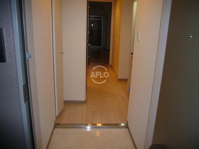 玄関　サムティ松屋町　玄関