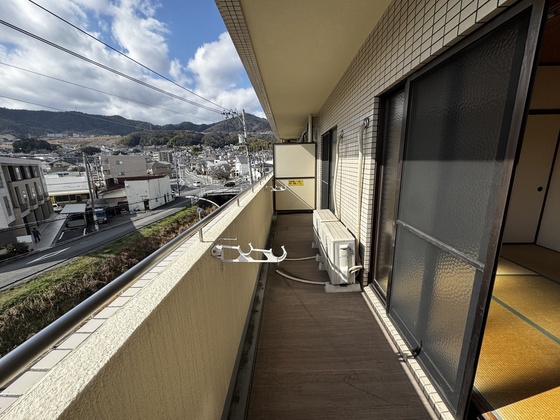 バルコニー　※別号室の写真を使用しております。