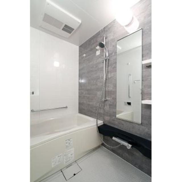 バス・シャワールーム　※写真は同タイプ住戸です。