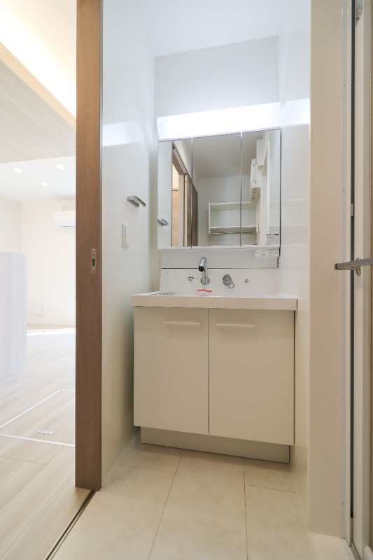 洗面設備　図面と現状に相違がある場合には現状を優先