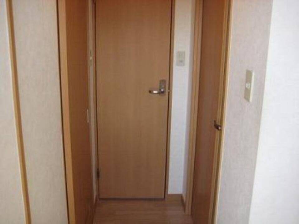 玄関　廊下
