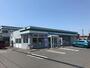 コンビニ　ファミリーマート 弘前桔梗野三丁目店（コンビニ）まで215m