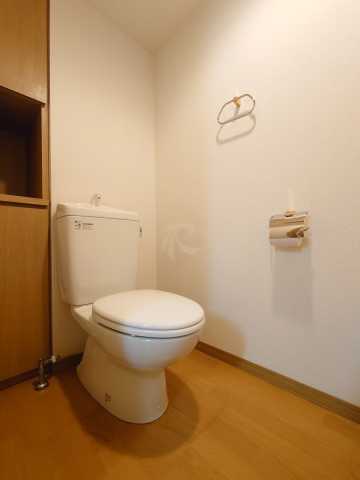 トイレ　エスパシオ内藤町