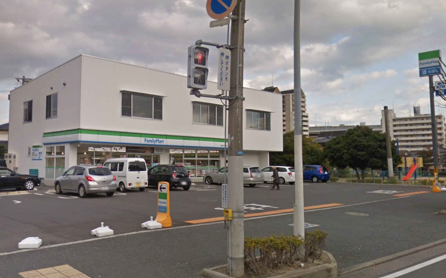 コンビニ　ファミリーマート小倉北方三丁目店（コンビニ）まで574m