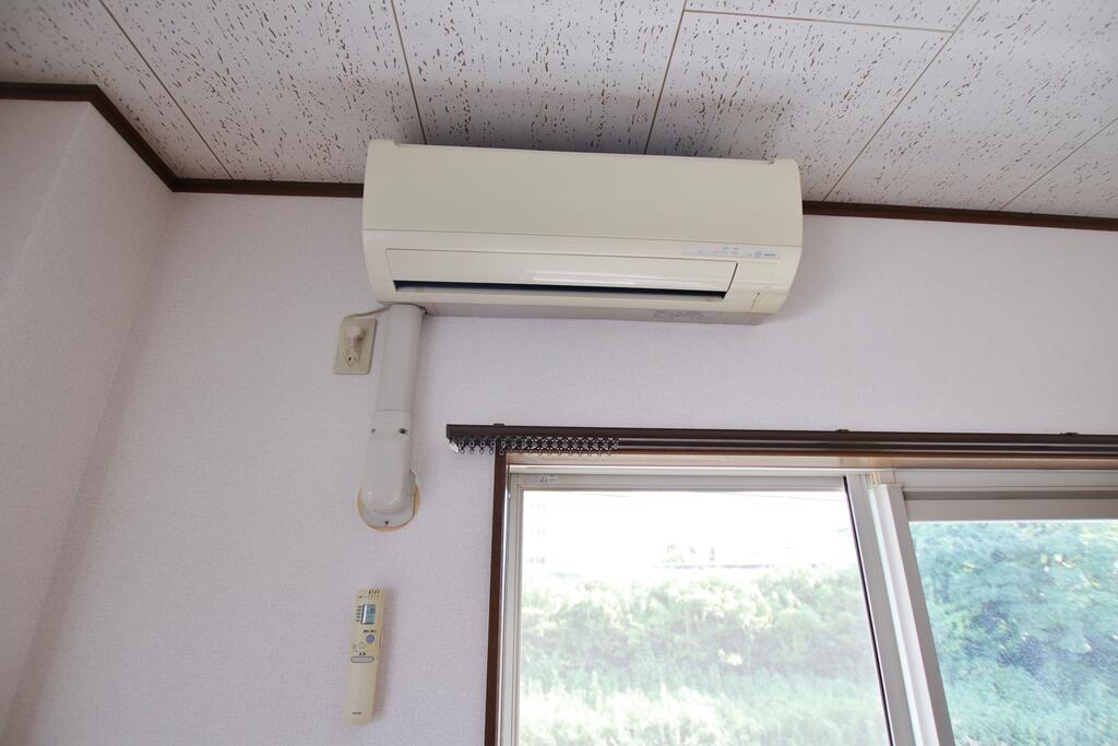 その他設備　リビングにエアコンが設備としてついてます。