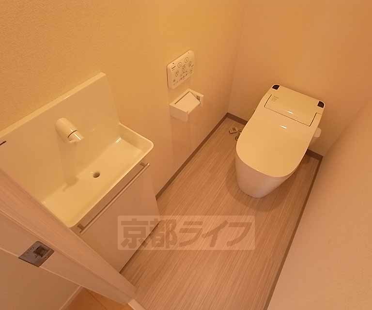 トイレ　高級感のあるトイレです。