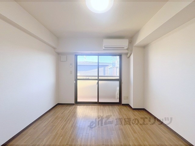 居室・リビング　居室